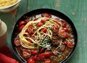 spaghetti in cherry tom sauce